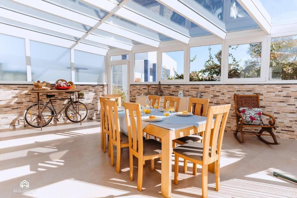 Casa Do Patio - 3 Bedrooms, Ponte Rol ตอร์เรส เวดรัส ภายนอก รูปภาพ