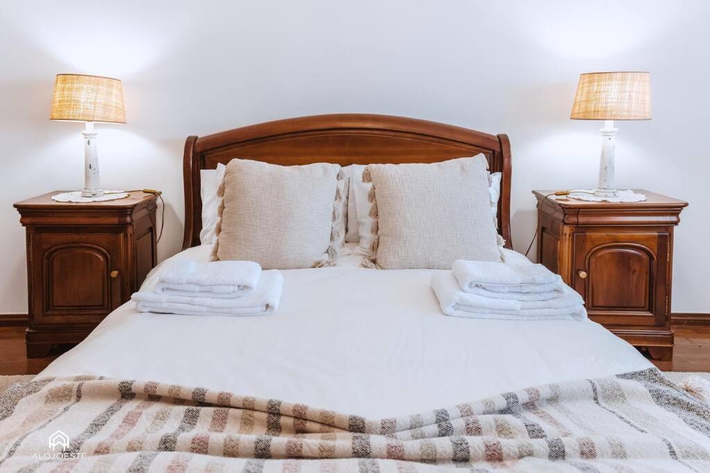 Casa Do Patio - 3 Bedrooms, Ponte Rol ตอร์เรส เวดรัส ภายนอก รูปภาพ