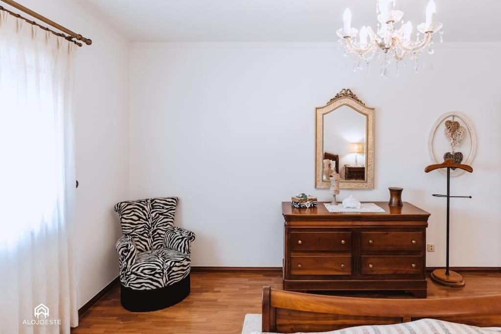 Casa Do Patio - 3 Bedrooms, Ponte Rol ตอร์เรส เวดรัส ภายนอก รูปภาพ