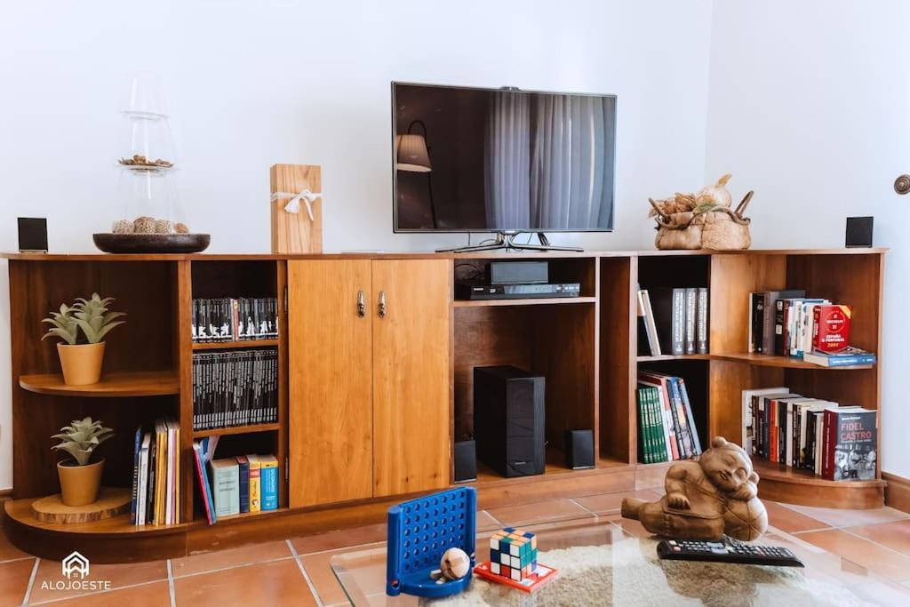 Casa Do Patio - 3 Bedrooms, Ponte Rol ตอร์เรส เวดรัส ภายนอก รูปภาพ