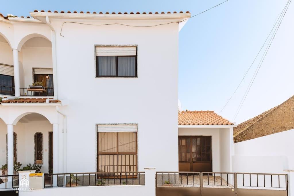 Casa Do Patio - 3 Bedrooms, Ponte Rol ตอร์เรส เวดรัส ภายนอก รูปภาพ