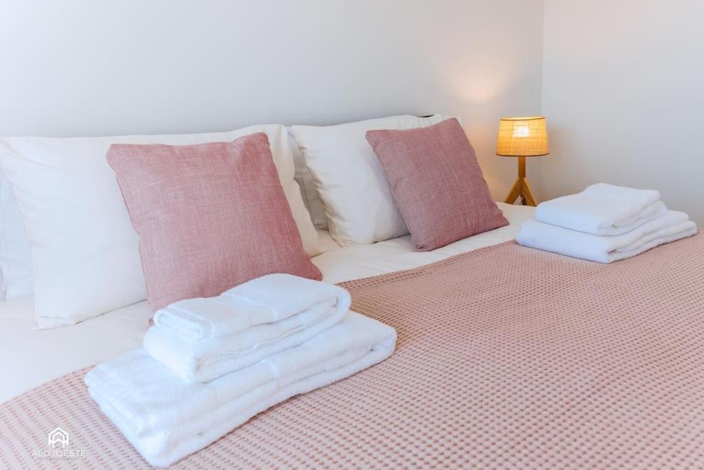 Casa Do Patio - 3 Bedrooms, Ponte Rol ตอร์เรส เวดรัส ภายนอก รูปภาพ